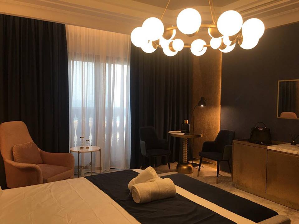 43878138_2274546549447134_4082714620731588608_n