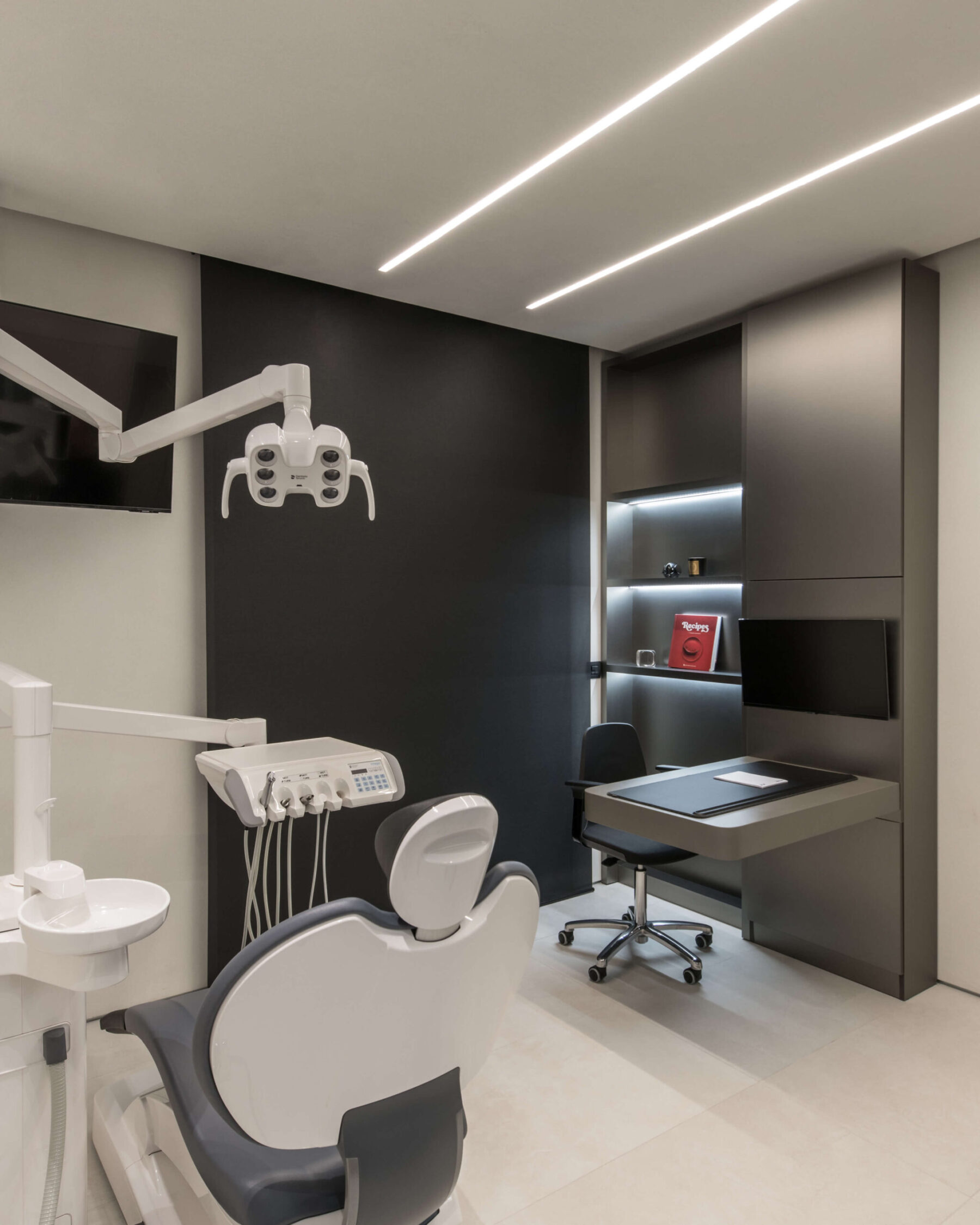 A2555481-0530-477C-835C-E20D3957E3E8-scaled