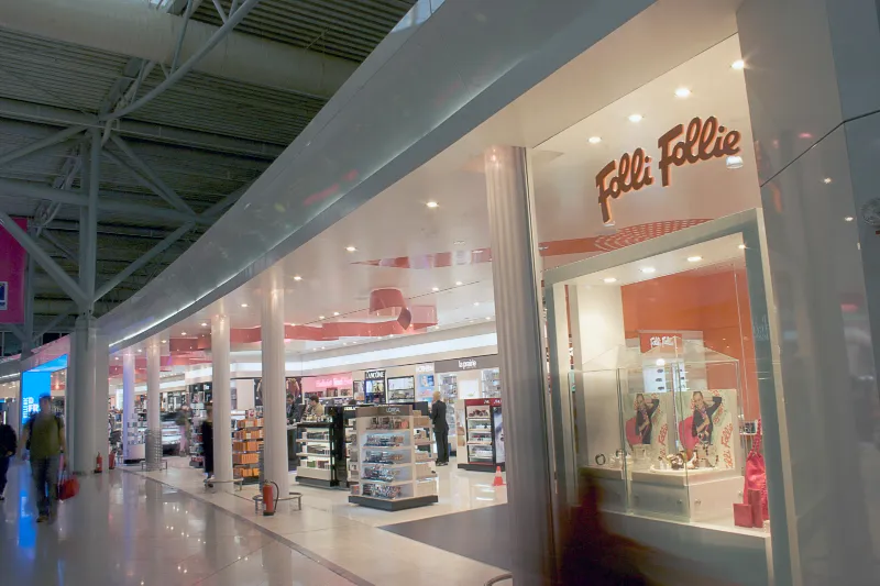 intra-perfumes-04-jpg