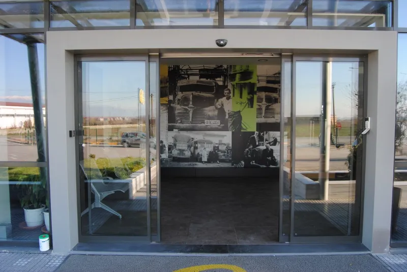 larisaiki-samaras-02-jpg