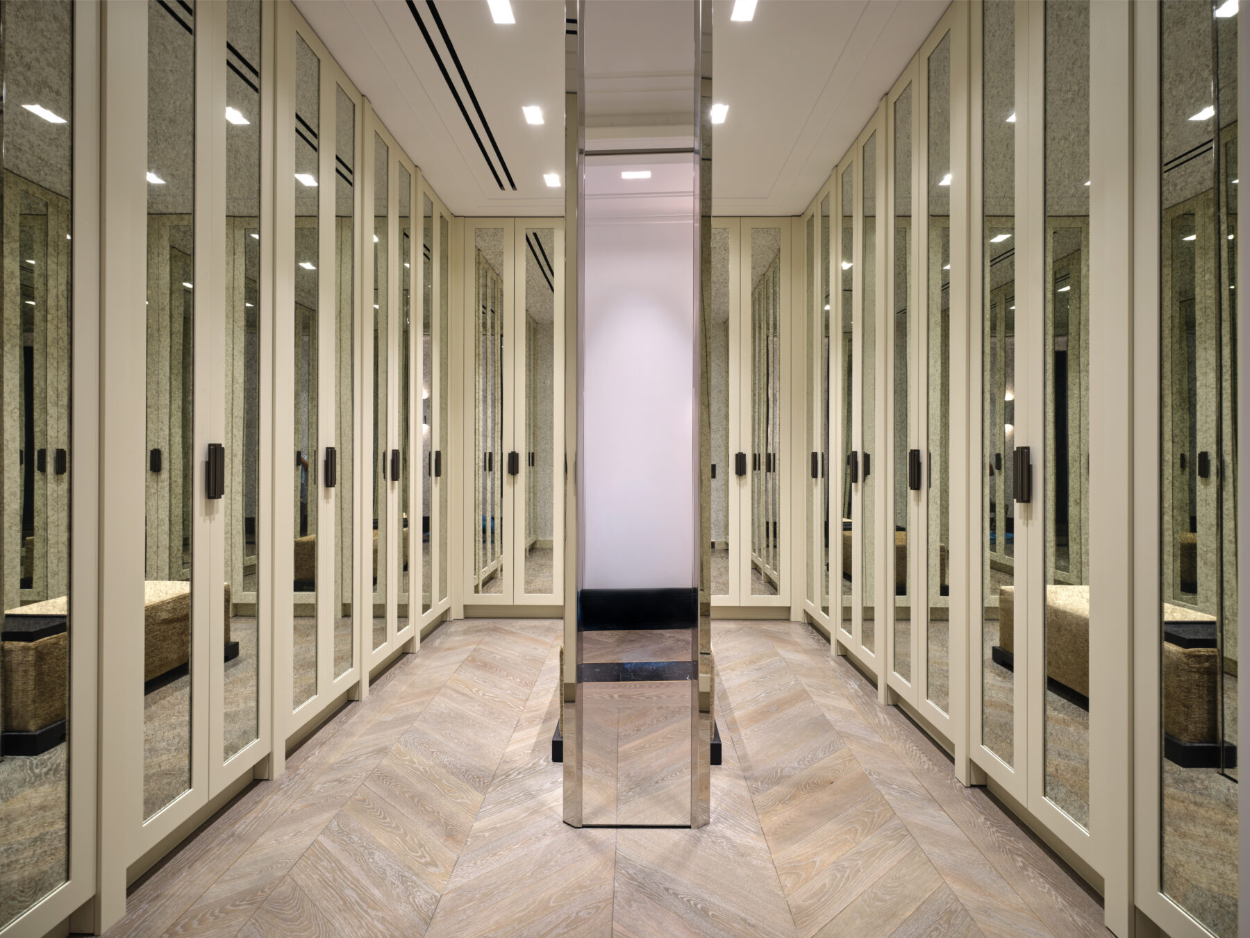 sothebys-greece-elan-2026-06-15_08-05-35_021901